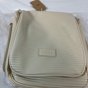 Dezi Travel Cosmetic Bag with hook